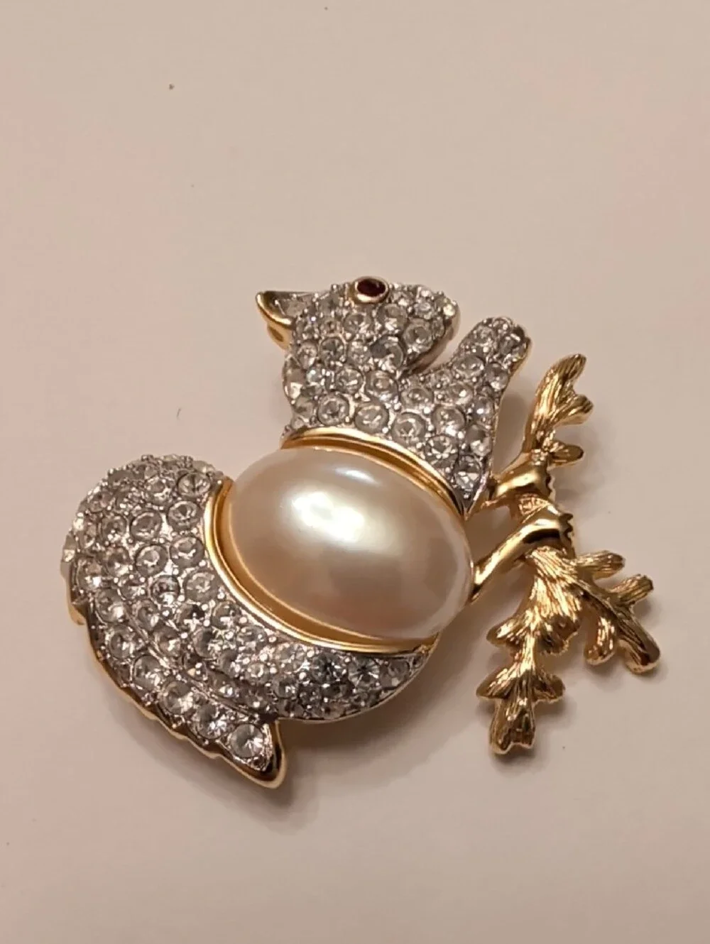 Gold Tone White Cabochon Rhinestone Squirrel Brooch